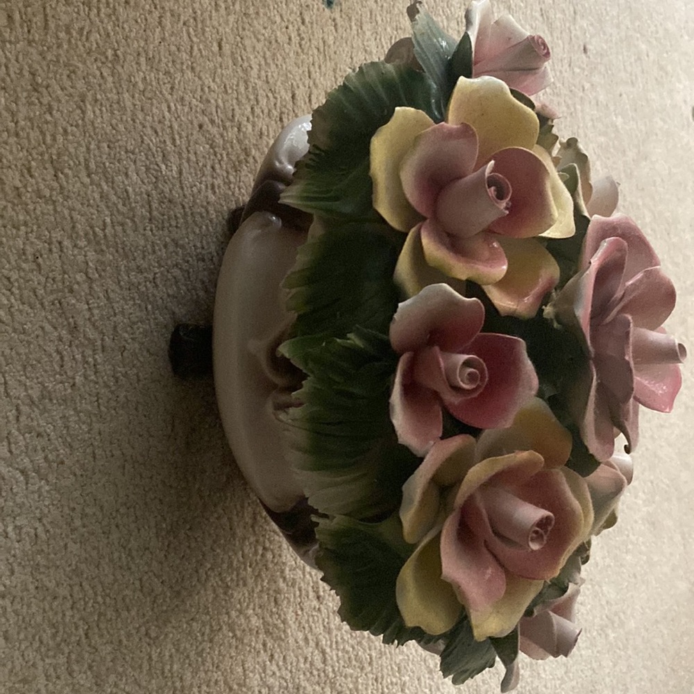 Vintage Capodimonte Floral Centerpiece - Picture 2 of 4